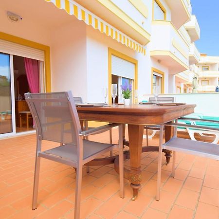 Appartamento Private Large Terrace Facing The Swimming Pool Guia  Esterno foto
