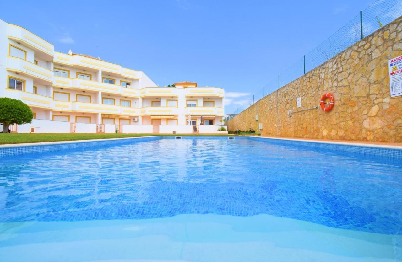 Appartamento Private Large Terrace Facing The Swimming Pool Guia  Esterno foto