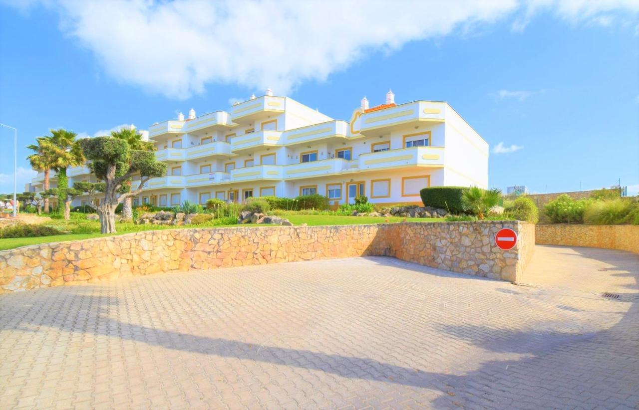 Appartamento Private Large Terrace Facing The Swimming Pool Guia  Esterno foto