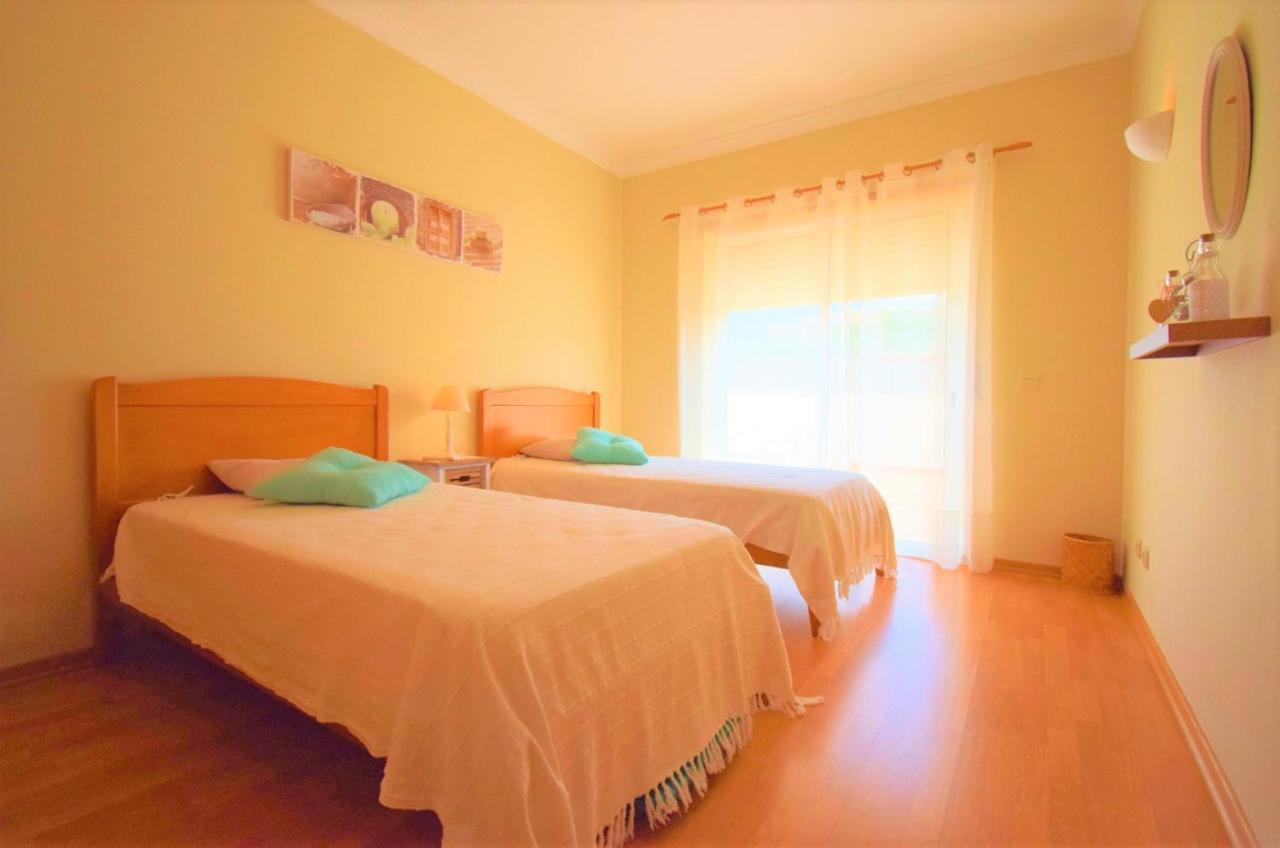 Appartamento Private Large Terrace Facing The Swimming Pool Guia  Esterno foto